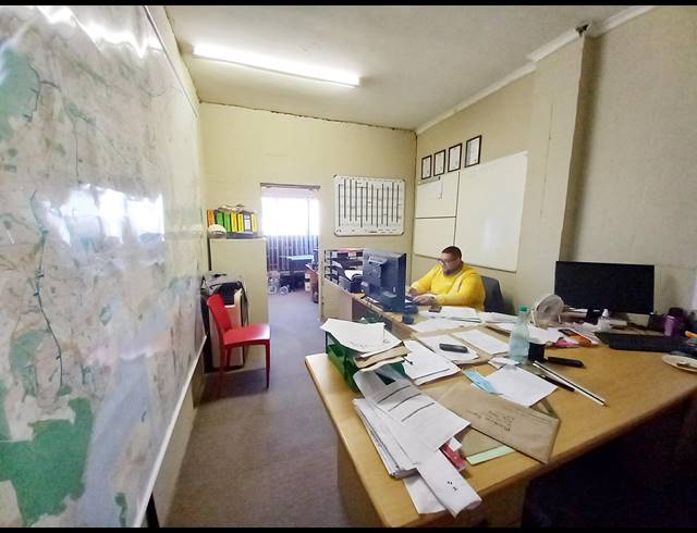 112M² MINI FACTORY FOR SALE IN BRACKENFELL INDUSTRIAL